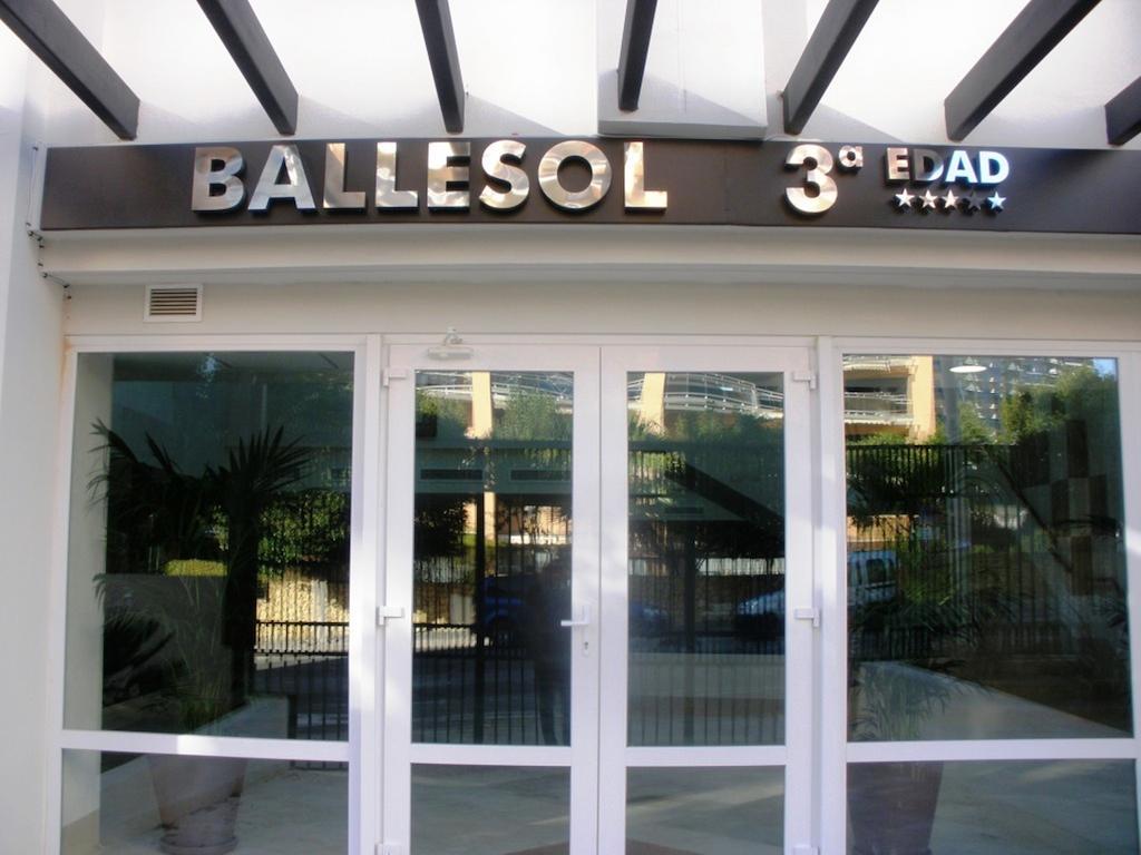 Ballesol Costablanca Senior Resort Mayores De 55 Anos Кала-де-Финистрат Экстерьер фото